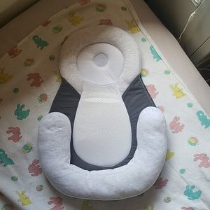 Baby head support crib pillow